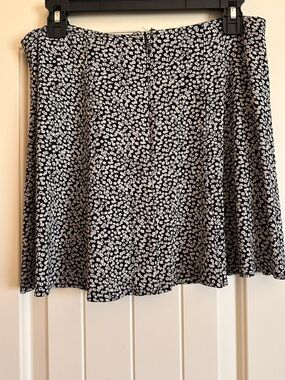 American Eagle Outfitters Black and White Floral Skater Skirt